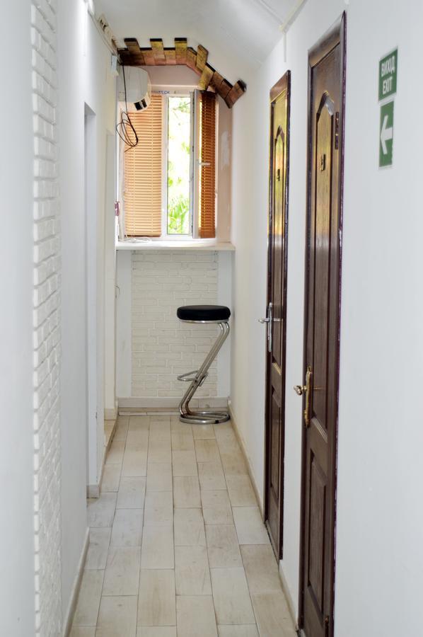 Hostel Railway Kiev Extérieur photo